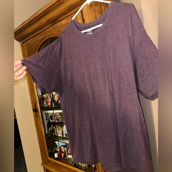 2X Hanes ComfortBlend Classic Fit Tee. MUST BE BUNDLED - Picture 1 of 4